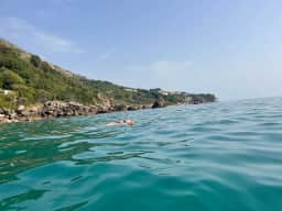 The limestone ridge above Drobni Pijesak dropping to the sea
