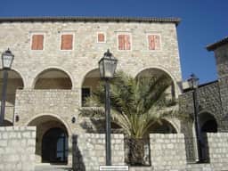 Palata Venecija u starom gradu Ulcinju s pogledom na Jadran