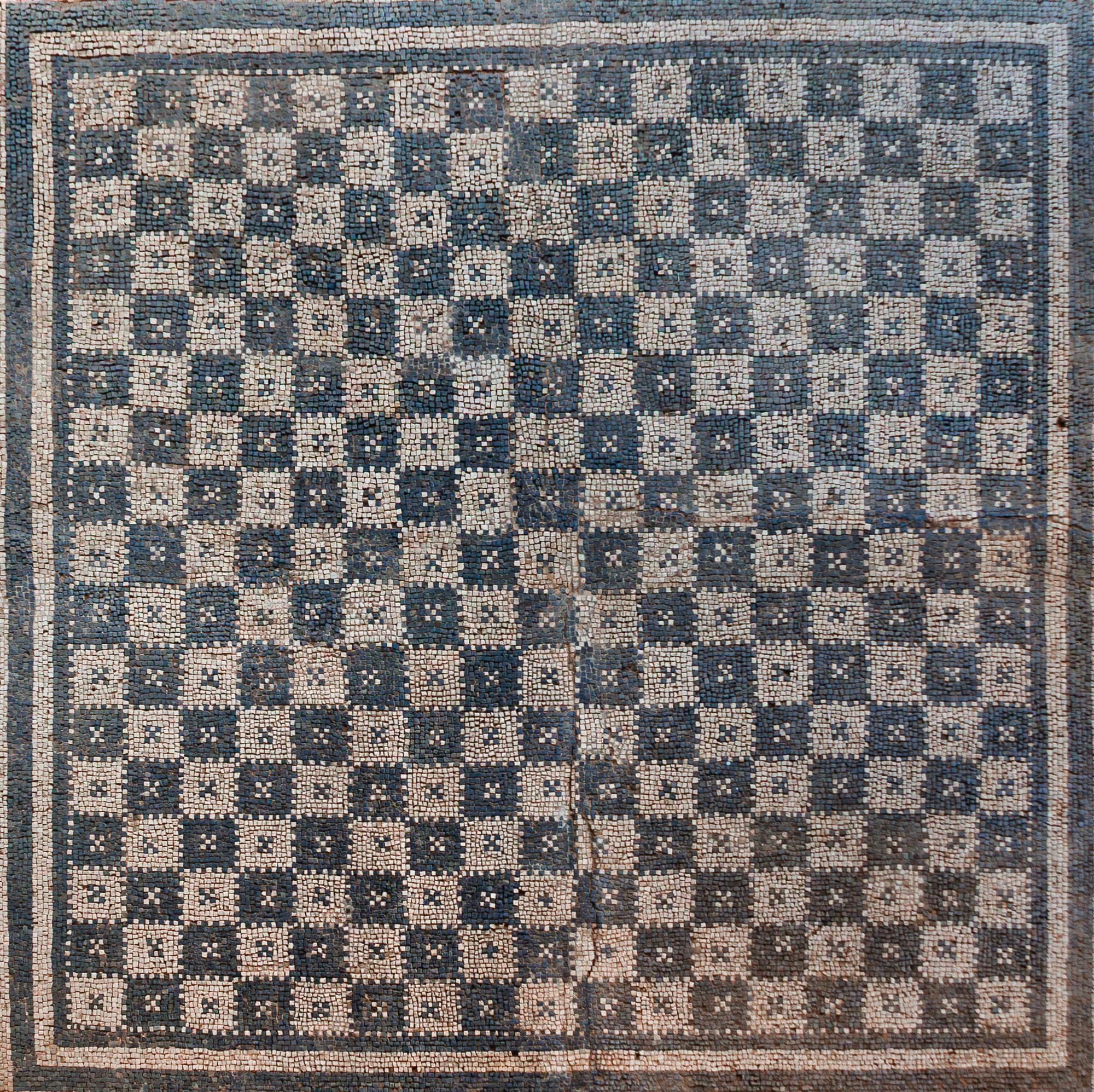 Ein Mosaikfeld der Villa von Risan, von oben gesehen