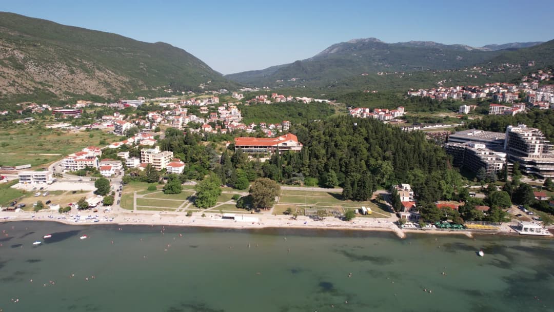Igalo i ulaz u Bokokotorski zaljev