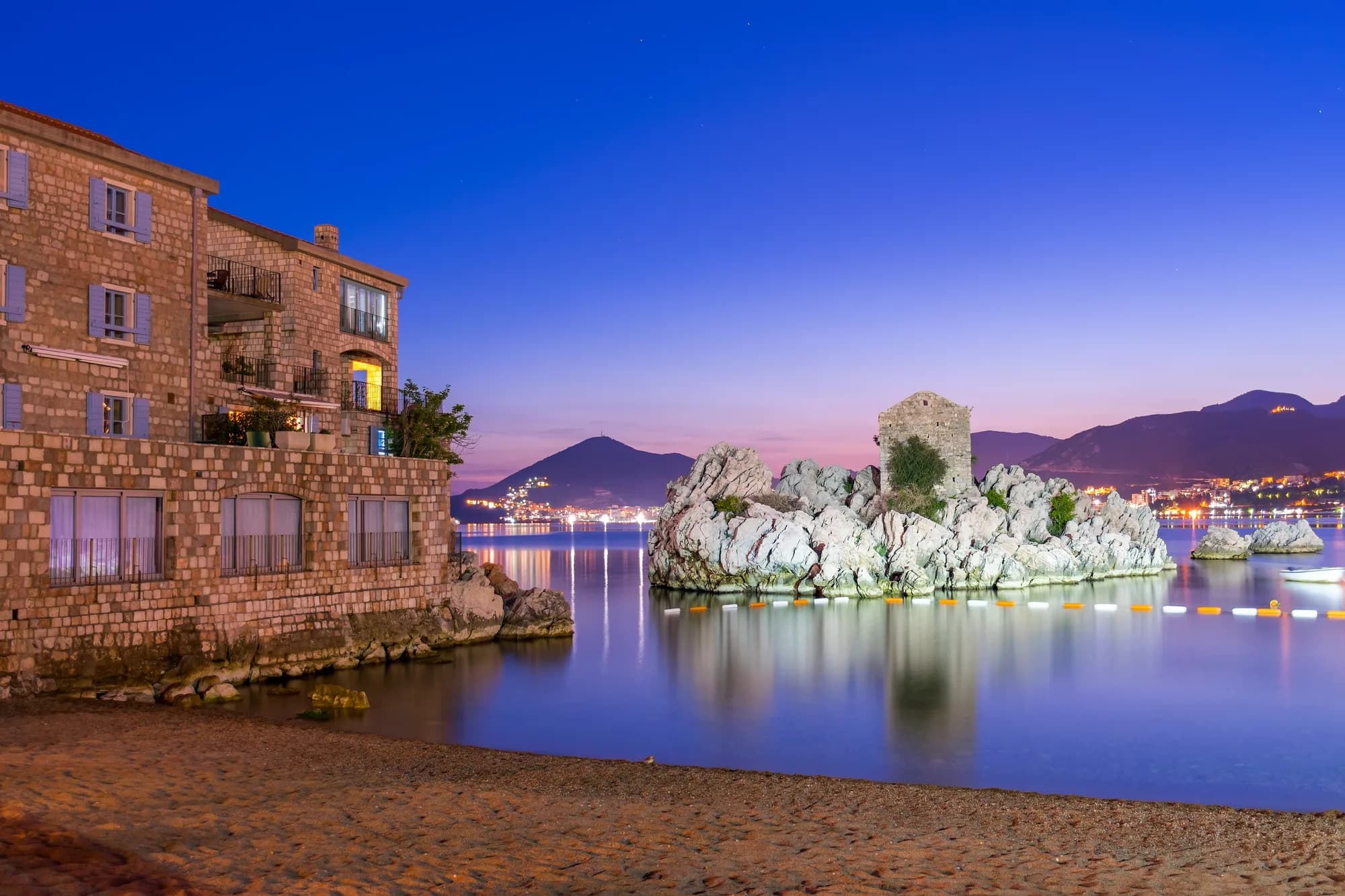 Pržno: L'ultimo scenario di villaggio di pescatori sulla Riviera di Budva