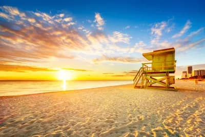 Golden sunrise on Miami Beach