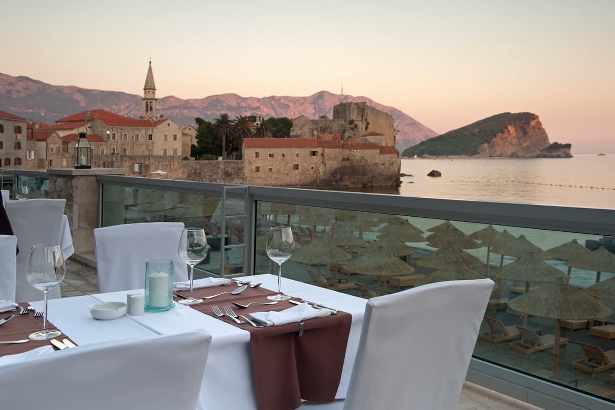 Resort in Budva - Photo 16