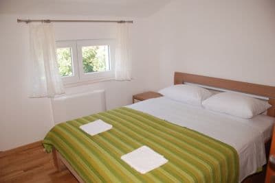 double_bed
