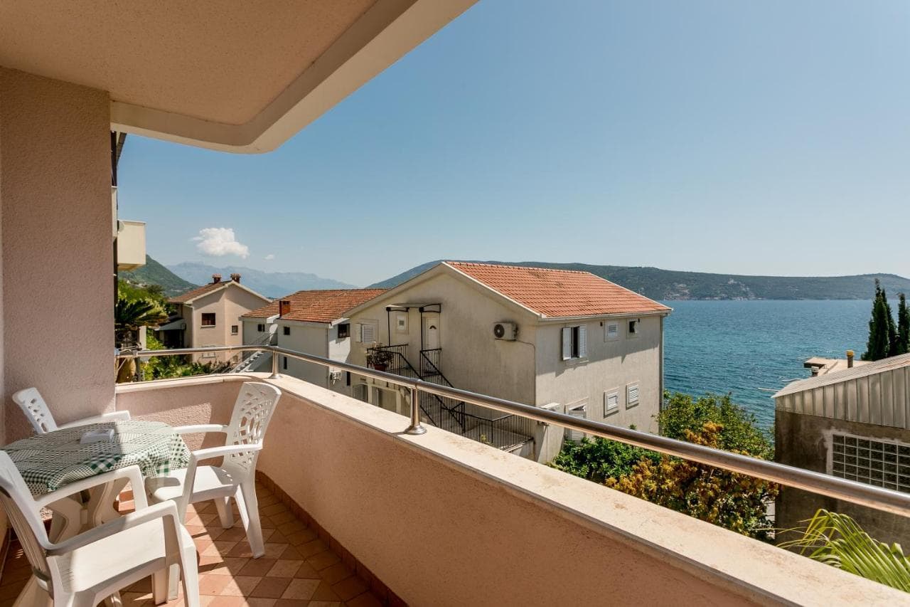 Apartment in Herceg Novi - Photo 19