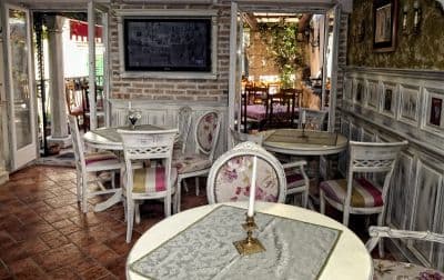 kafe bar 3.JPG