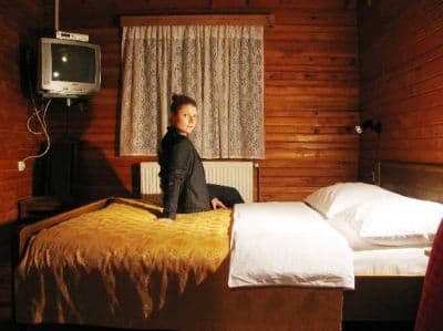 mb_hotel_room.jpg
