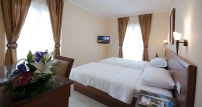 Villa_ANTIVARI_crop045.JPG