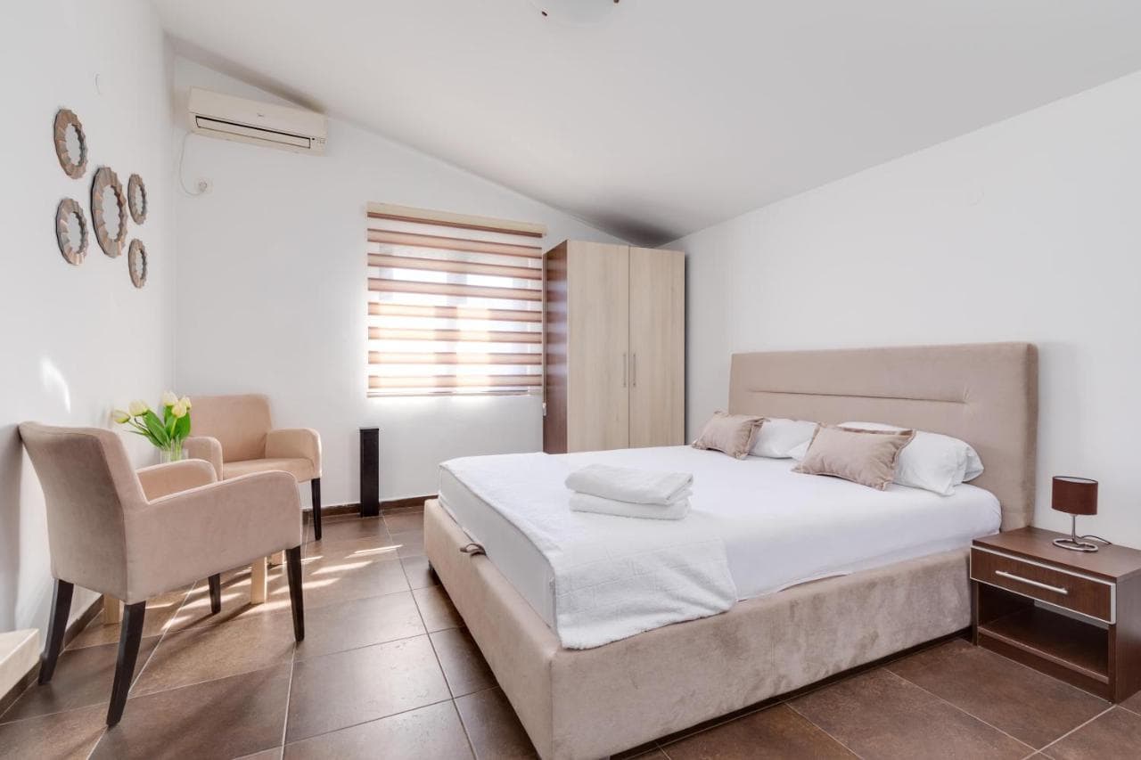Apartment in Prčanj - Photo 7