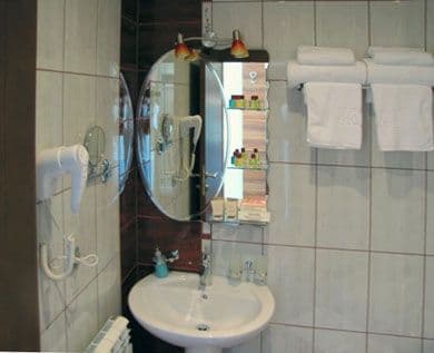 lukashotelberanekupatilo.jpg