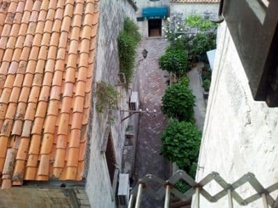 2012-05-12 pogled sa prozora.JPG