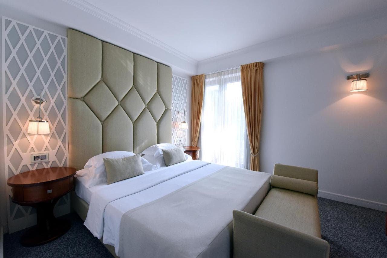 Hotel in Podgorica - Photo 11