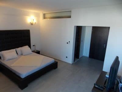 residence_bedroom1.jpg