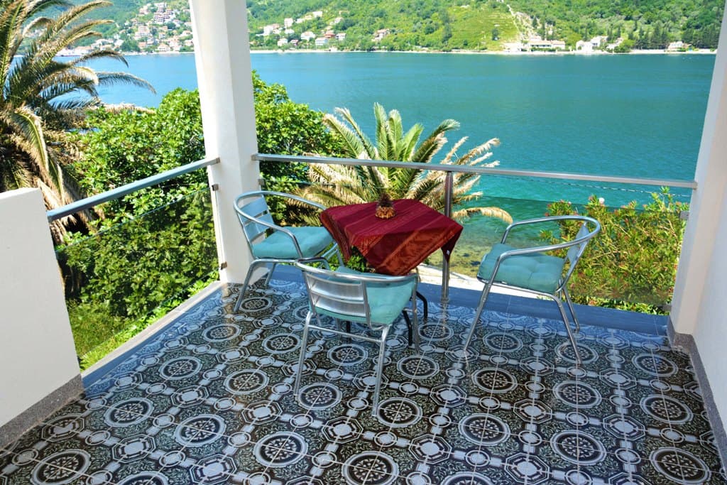 Apartment in Tivat - Photo 10
