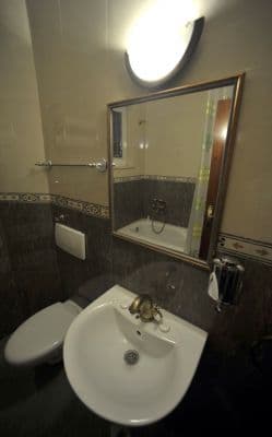Hotel 024.jpg