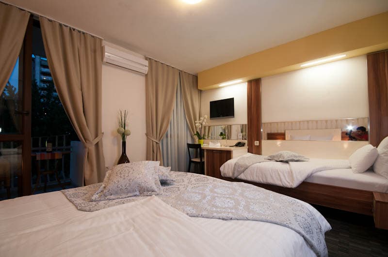 Hotel in Igalo - Photo 12