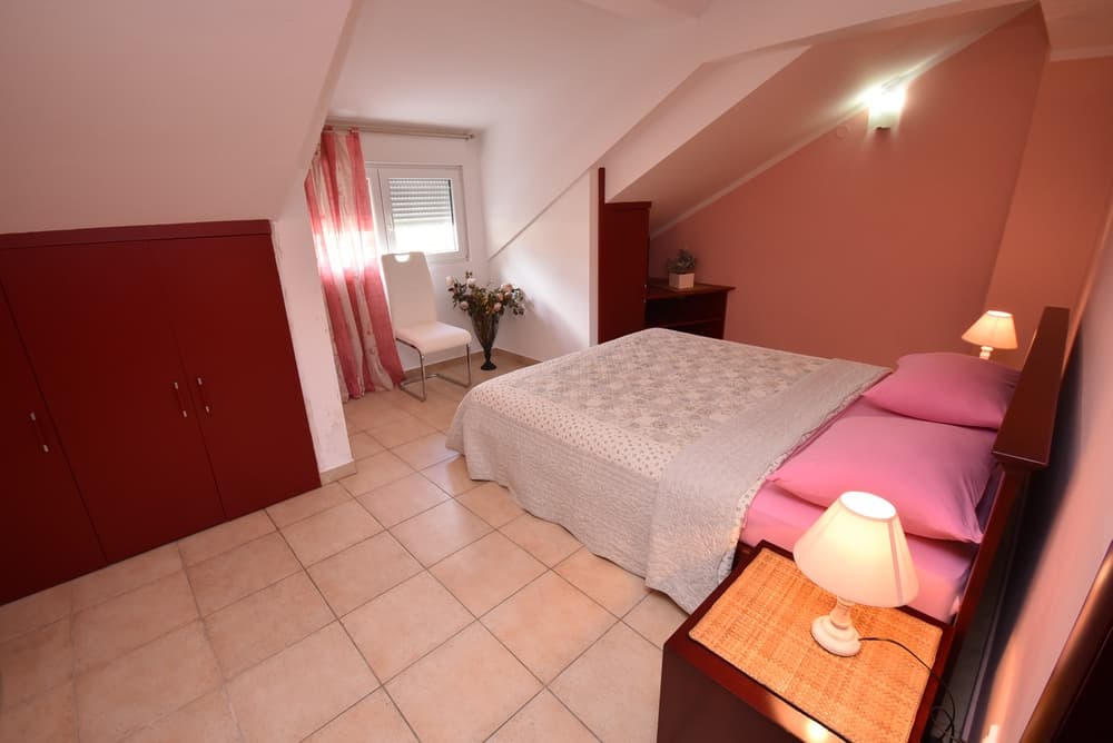 Apartment in Igalo - Photo 17