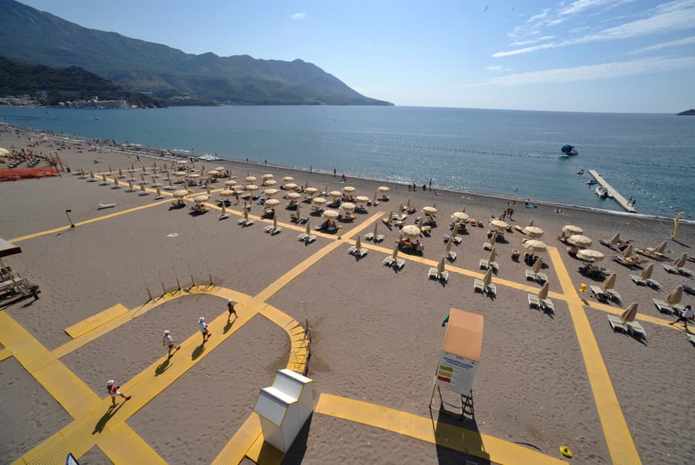 Resort in Bečići - Photo 28