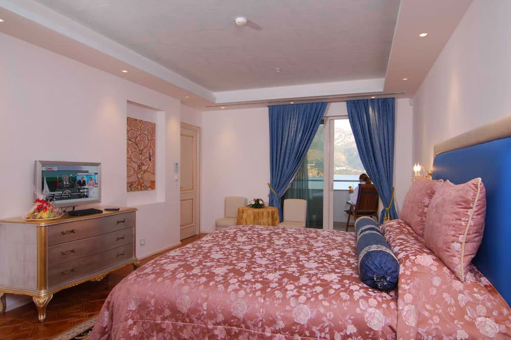 Resort in Bečići - Photo 18