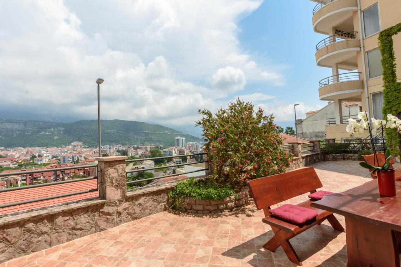 Apartment in Budva - Photo 23