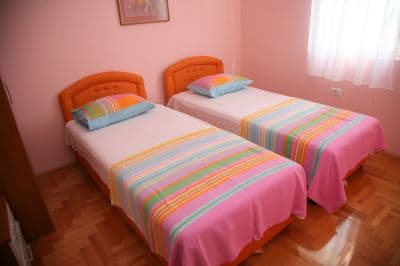 vilavukovic94.jpg