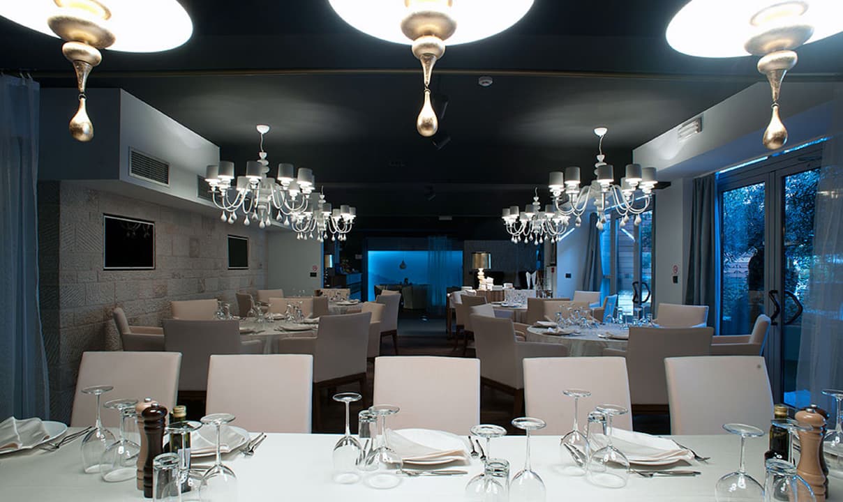Hotel in Budva - Photo 12