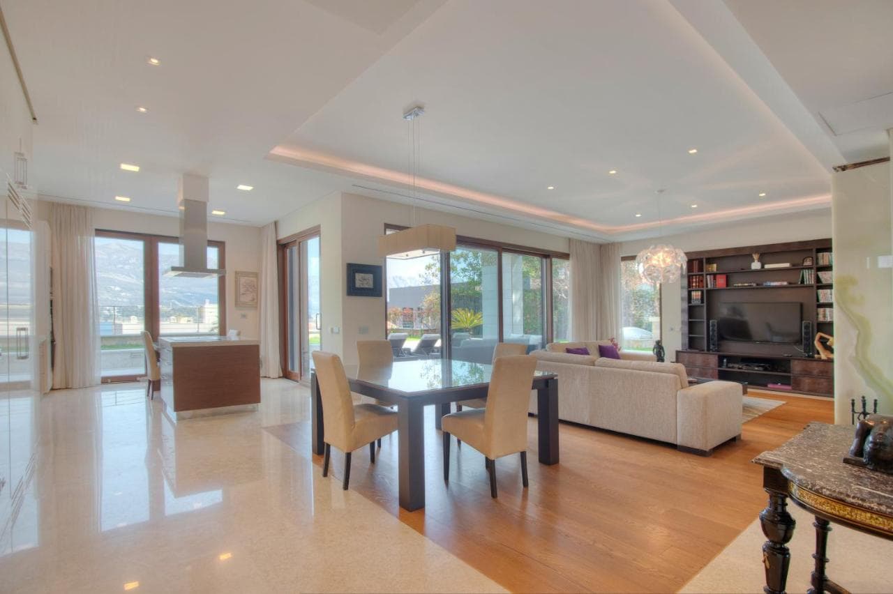 Hotel in Budva - Photo 20