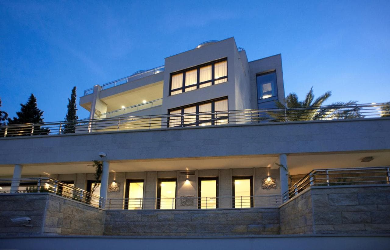 Hotel in Budva - Photo 21