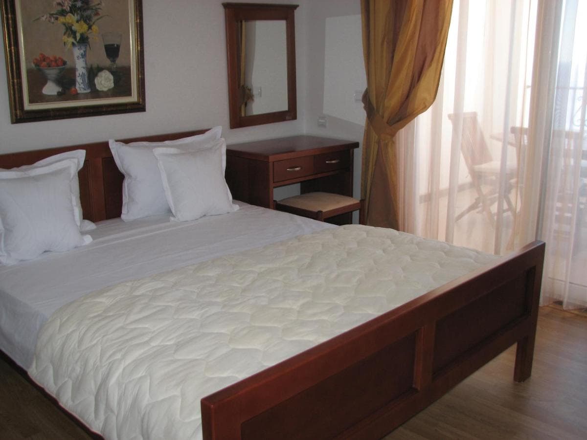 Apartment in Sveti Stefan - Photo 12