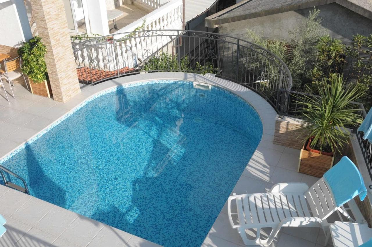 Apartment in Sveti Stefan - Photo 18