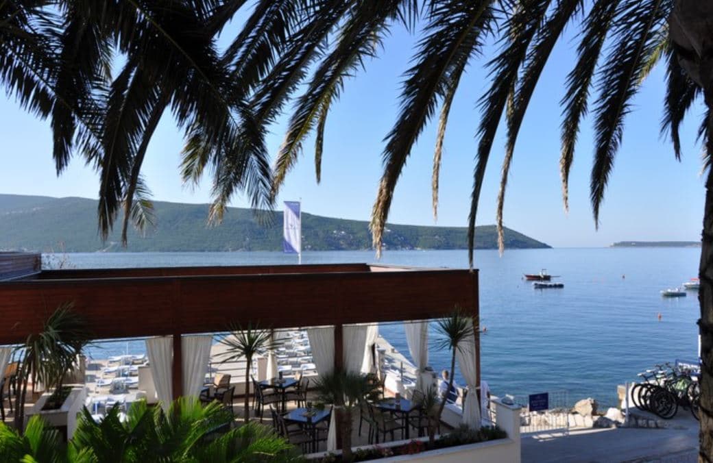 Hotel in Herceg Novi - Photo 9