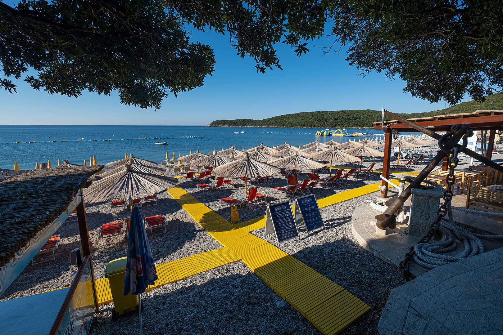 Hotel in Budva - Photo 6