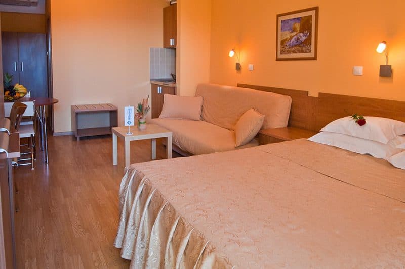 Hotel in Petrovac - Photo 6