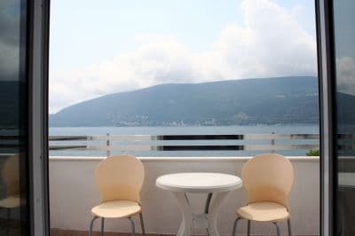 terrace_with_sea_view