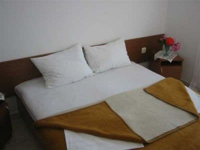doublebed_room_in_becici