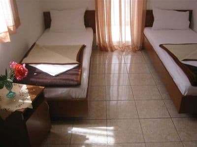 twin_room_in_Becici
