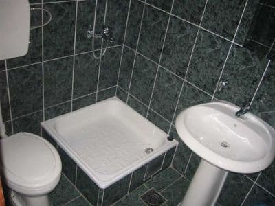 bathroom_in_the_suite