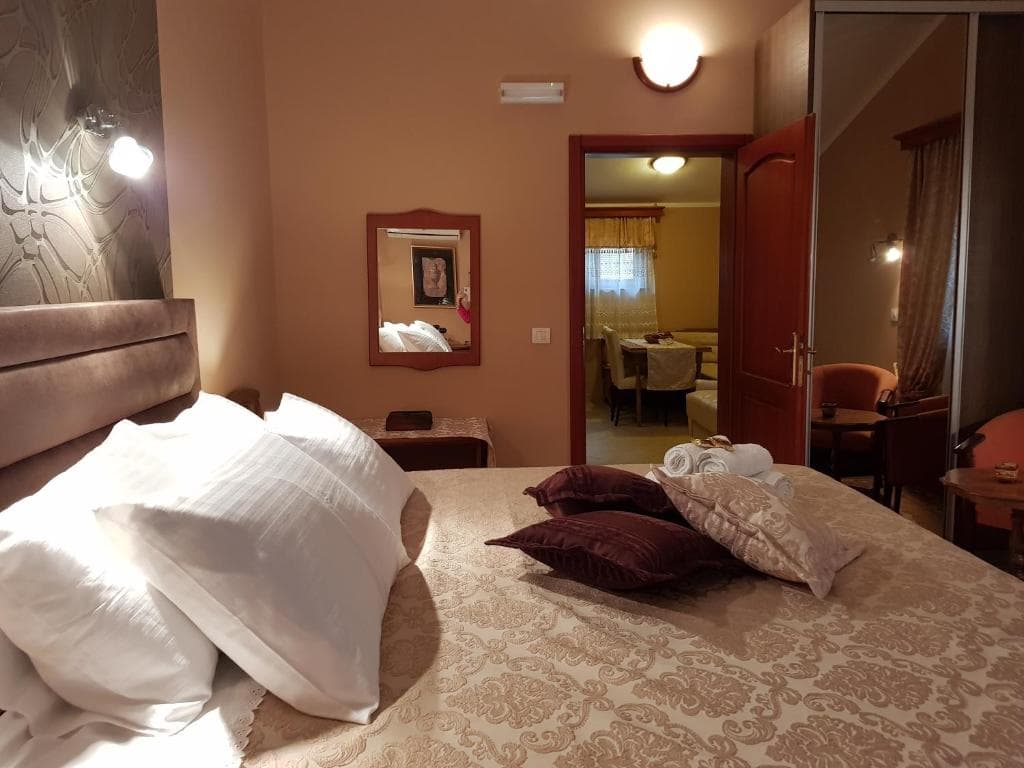 Apartment in Kotor - Photo 10