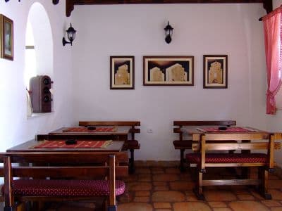 Tavern1.jpg