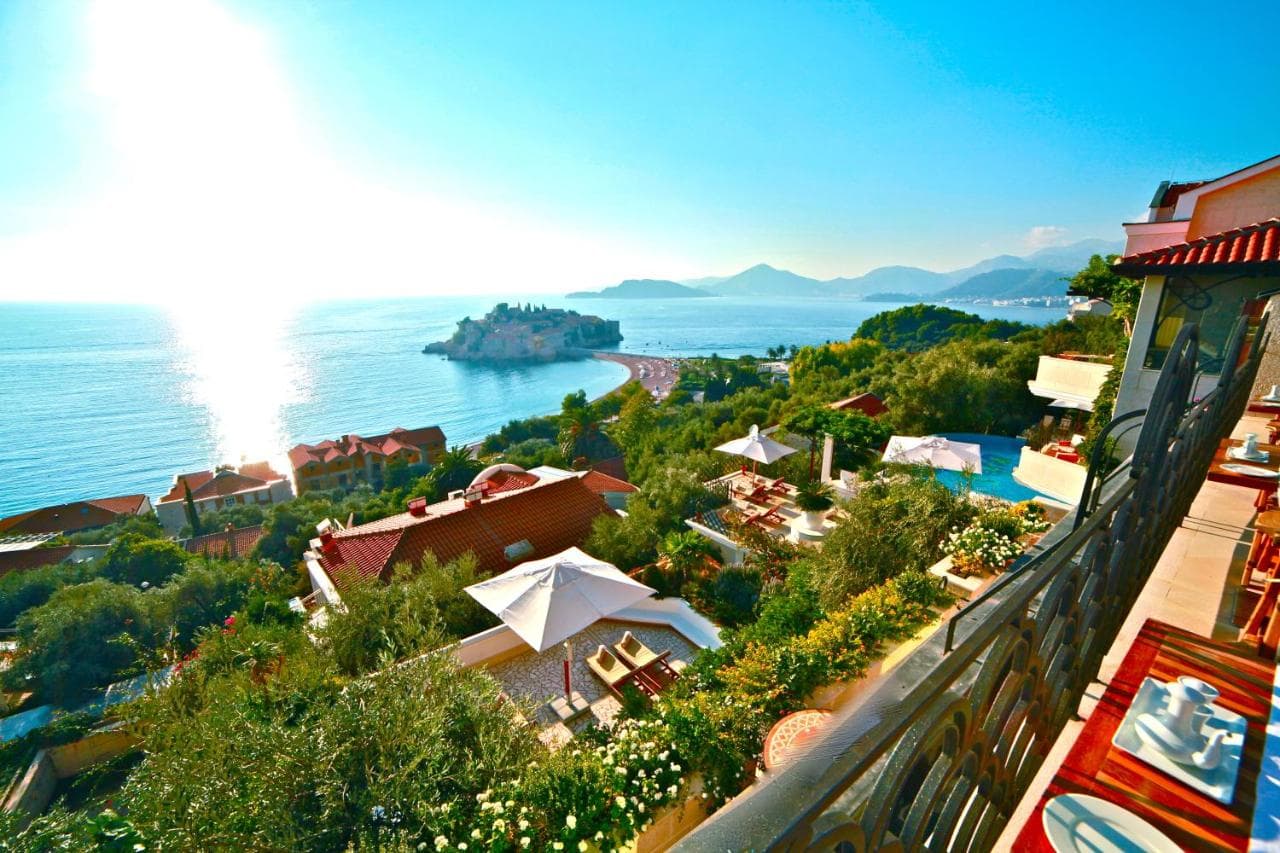 Villa in Sveti Stefan - Photo 17