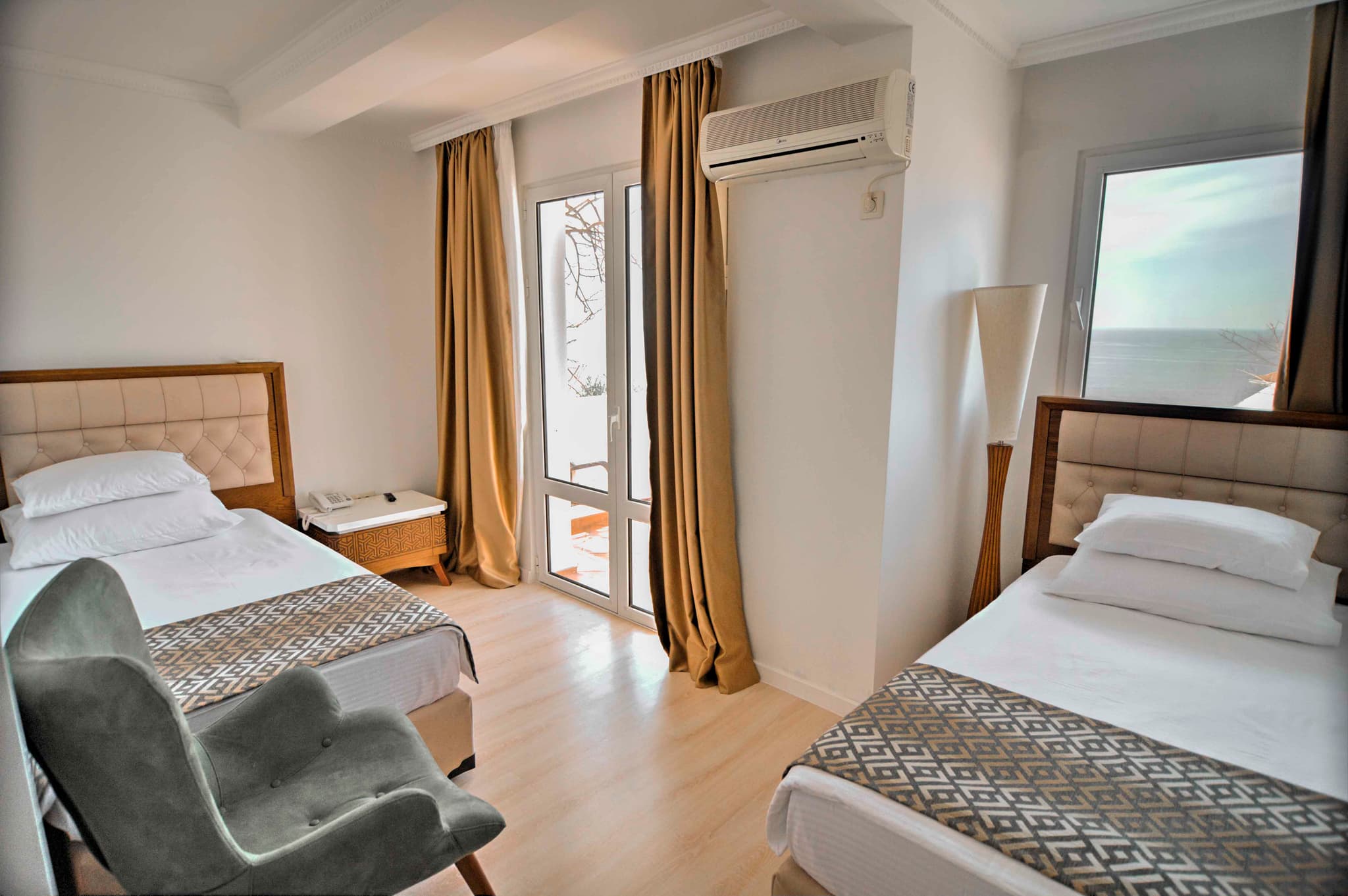Hotel in Sveti Stefan - Photo 11