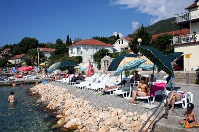 plaza-pored-apartmana