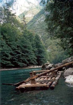 wood_raft_big.jpg