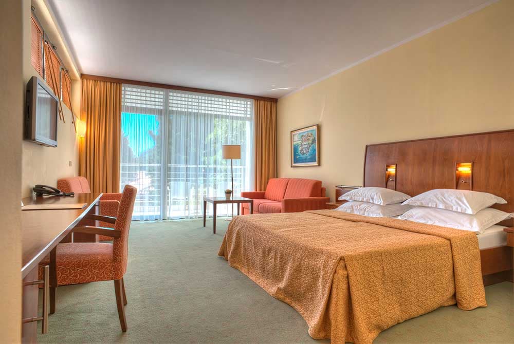 Hotel in Petrovac - Photo 7