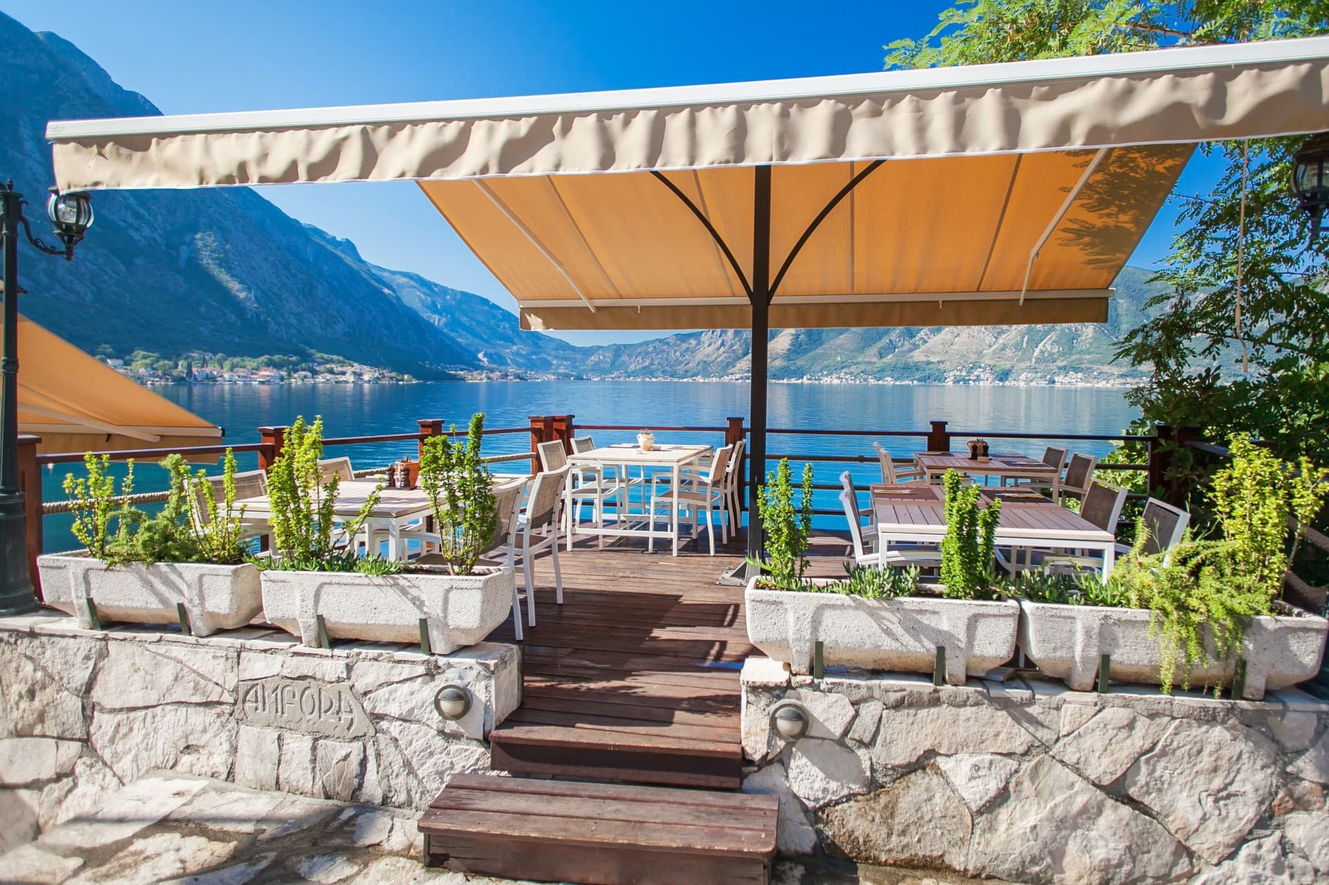 Hotel in Kotor - Photo 6
