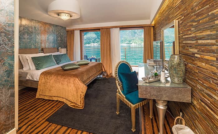 Hotel in Kotor - Photo 0