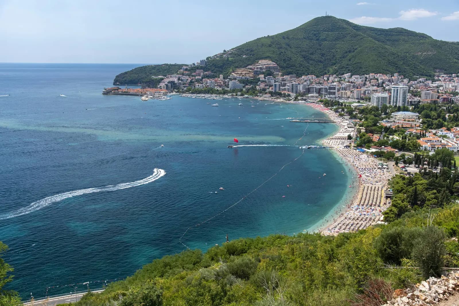 6 Apartamentos Asequibles Cerca del Mar en Budva