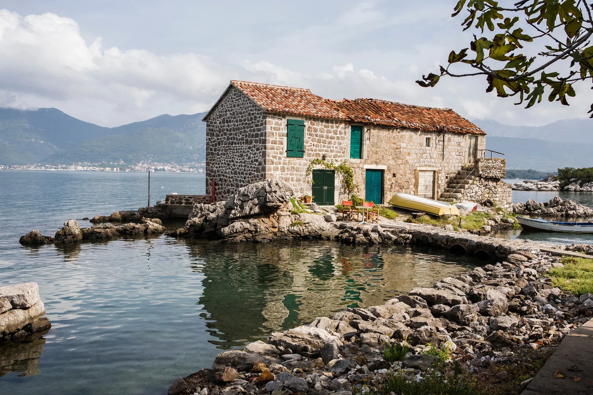 Bjelila: Un tranquilo refugio costero en la Península Luštica de Montenegro