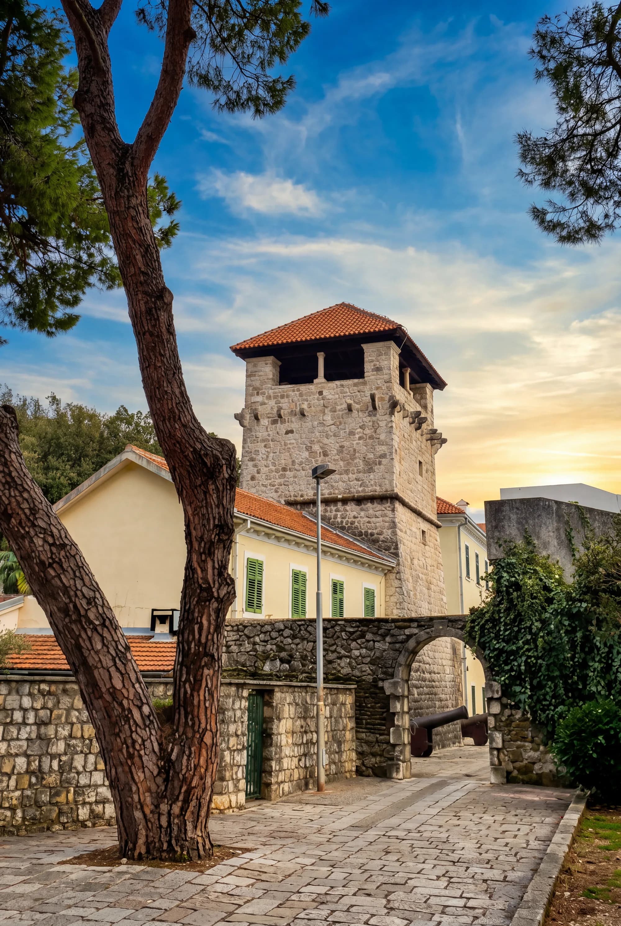 The Buća Palace and Tivat’s Great Park: Nobles, Admirals and a Garden of the World