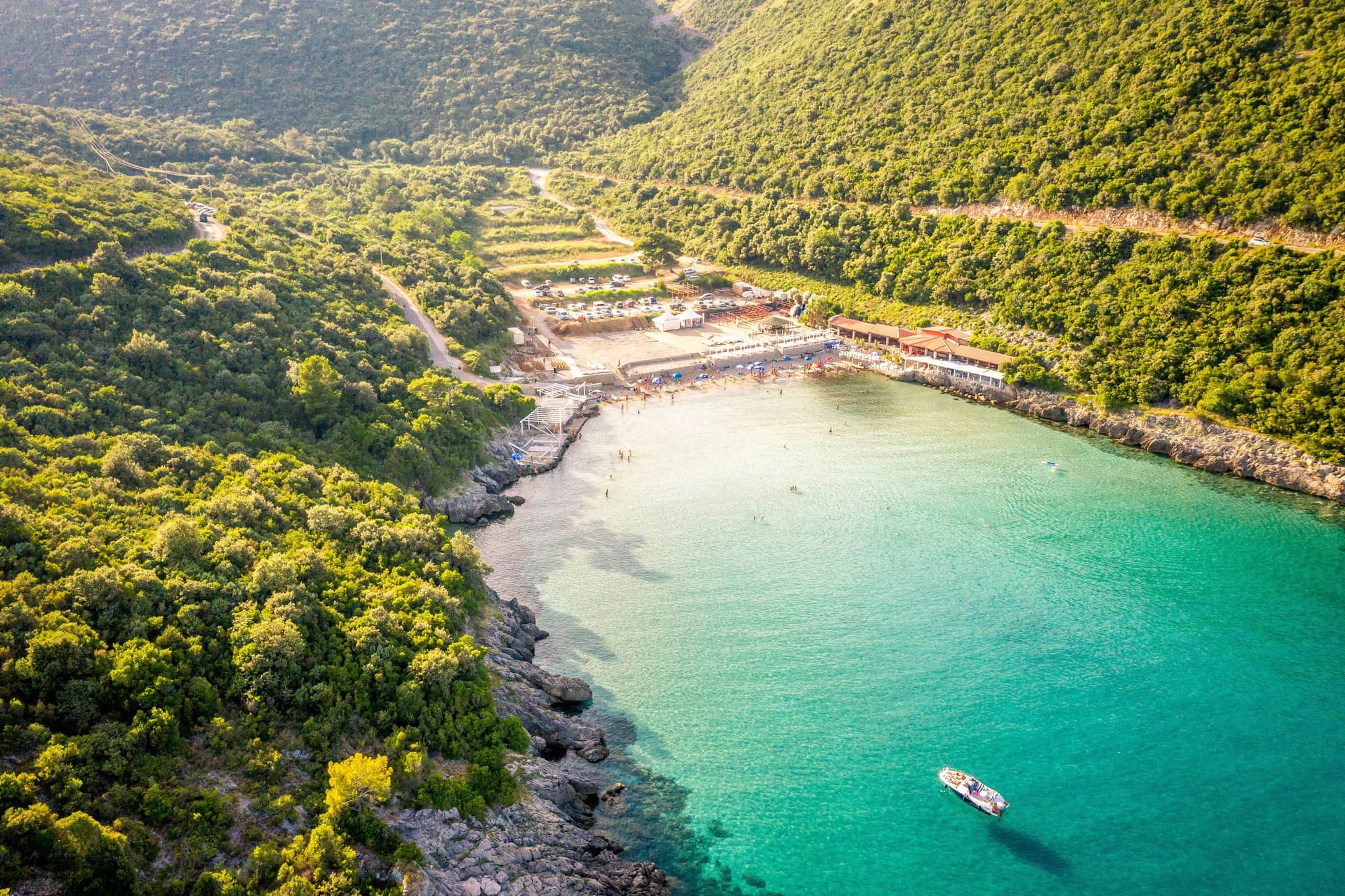 Trascorri le tue vacanze sulle spiagge paradisiache dell'Adriatico blu